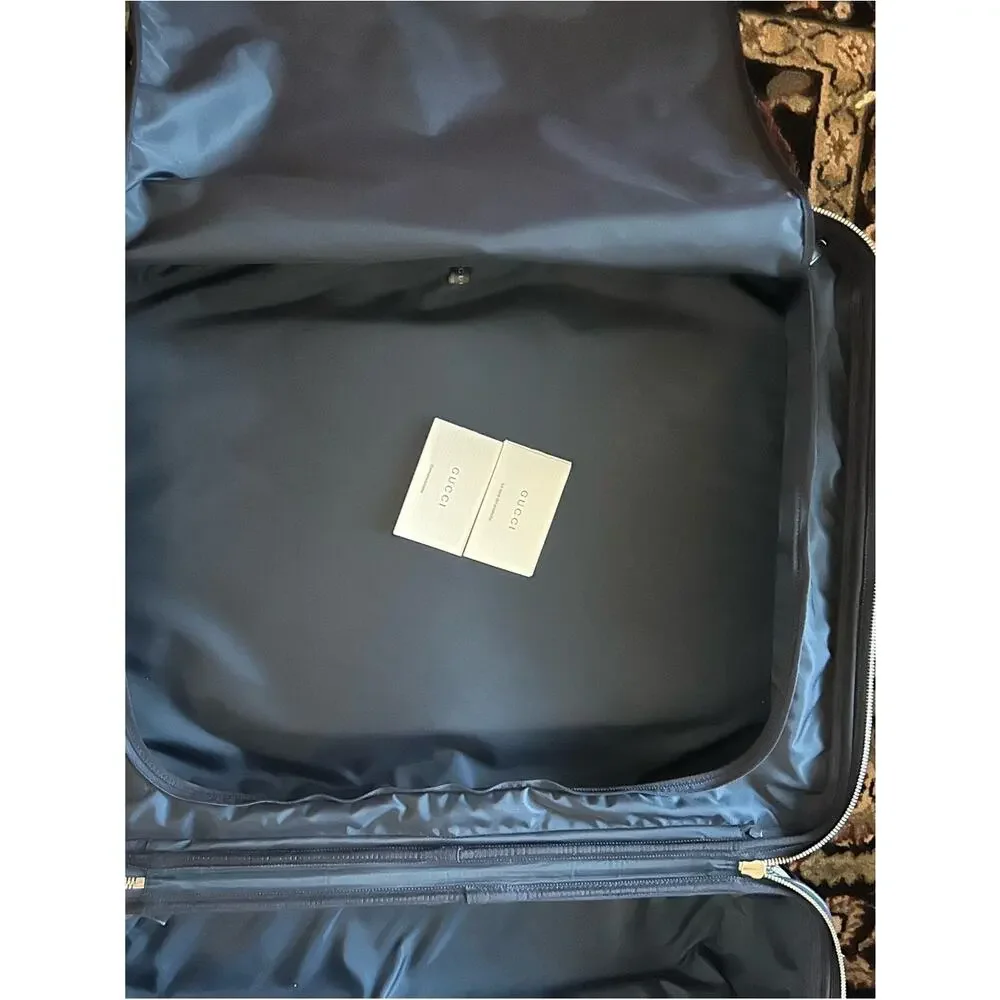 Gucci Savoy, GG Supreme suitcase, iconic blue/red web stripe made in Italy
